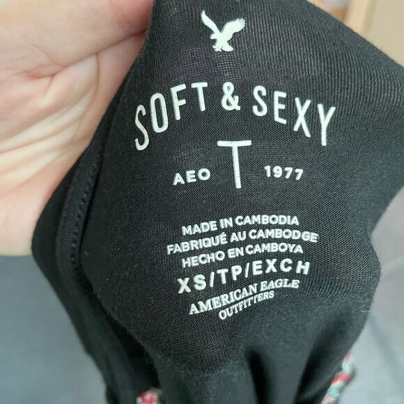 American Eagle Soft & Sexy Tee - Picture 3 of 4